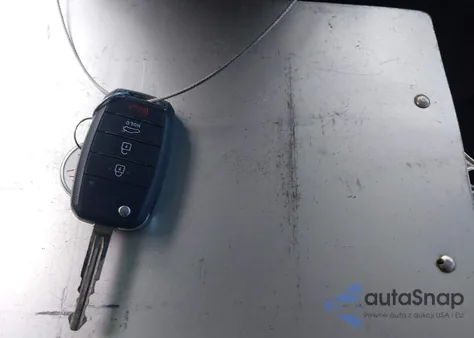 2017 Kia Forte Lx из США, поврежденный, VIN 3KPFL4A79HE051715